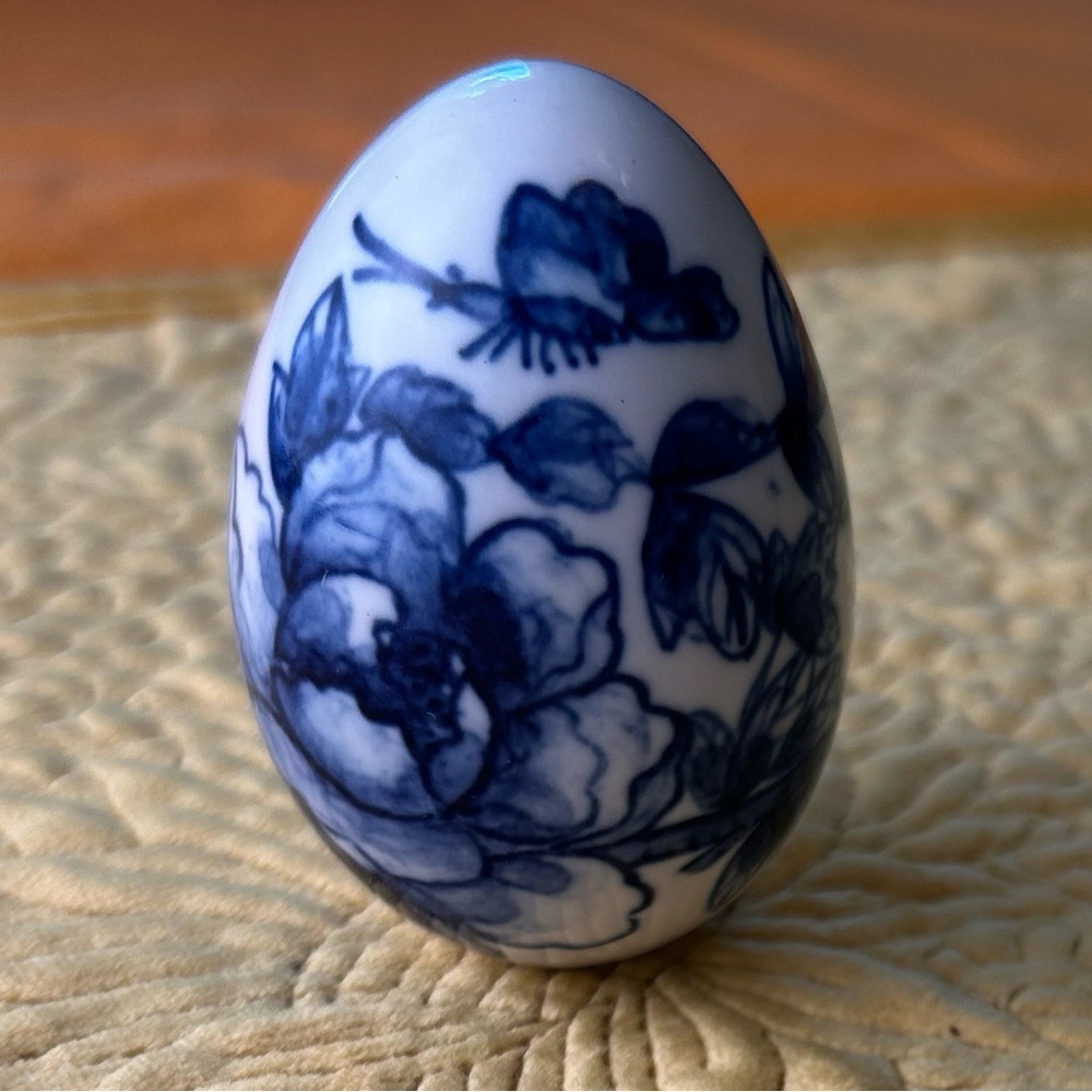 Vintage Chinoiserie Egg